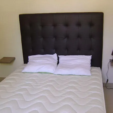 Apartamento A Proximite D'ile Rousse Dans Maison De Village Typique *